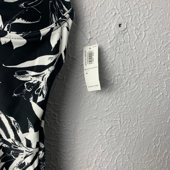 NWT women’s bathing suit - Picture 3 of 3